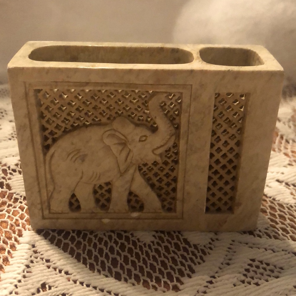 Solid marble elephant design desk accessory